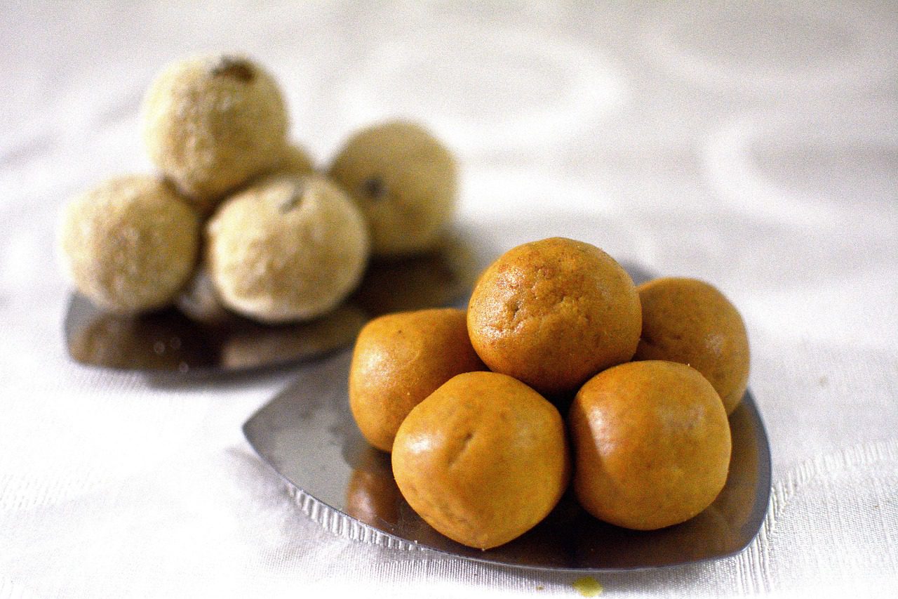 besan ladoo
